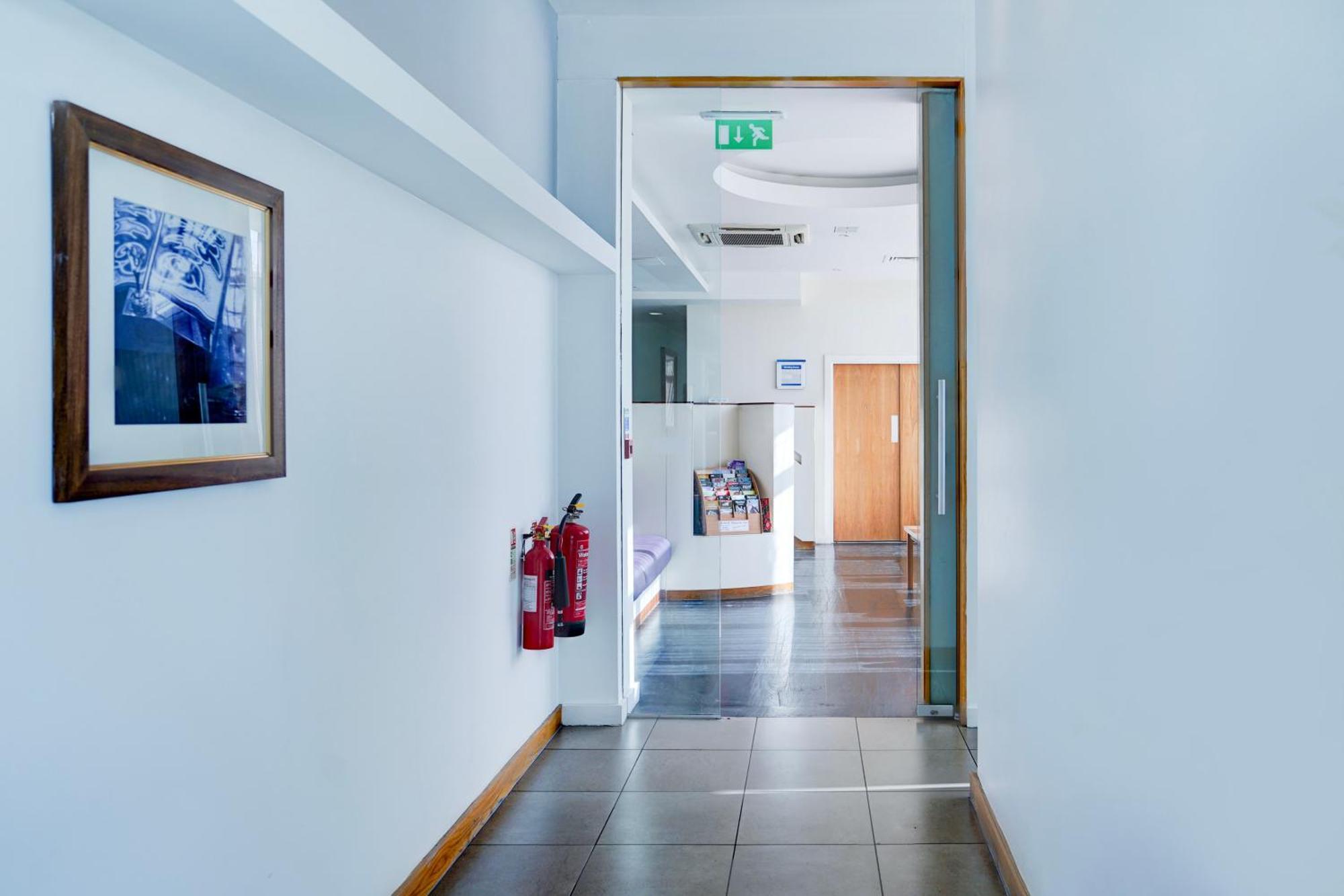 Belvilla Crewe City Centre Hotel Lifestyle Exterior foto