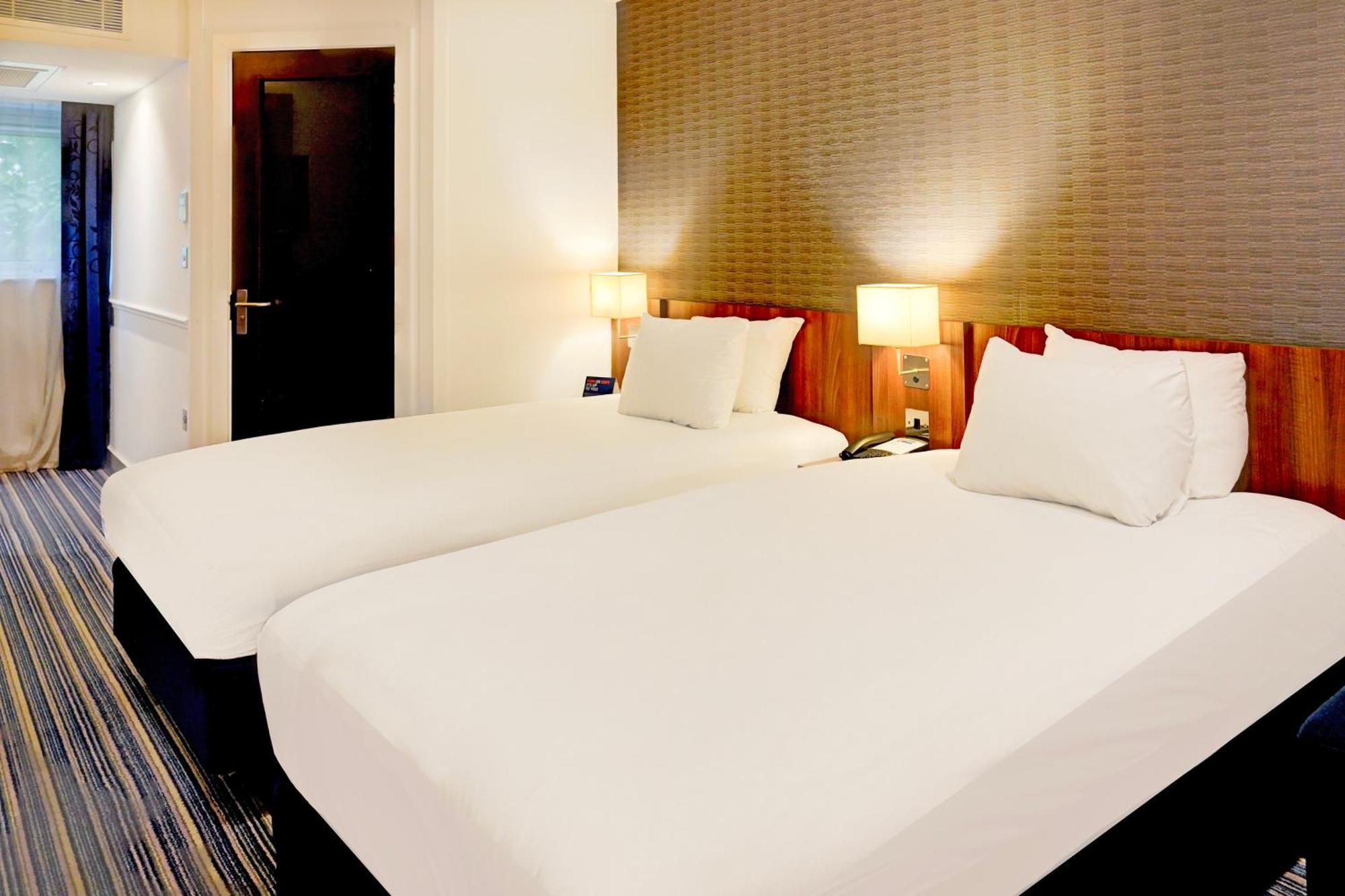 Belvilla Crewe City Centre Hotel Lifestyle Exterior foto